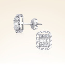 0,13 Karat Efektli Baget Pırlanta Küpe 