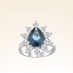 4,25 Karat Pırlantalı Topaz Yüzük 